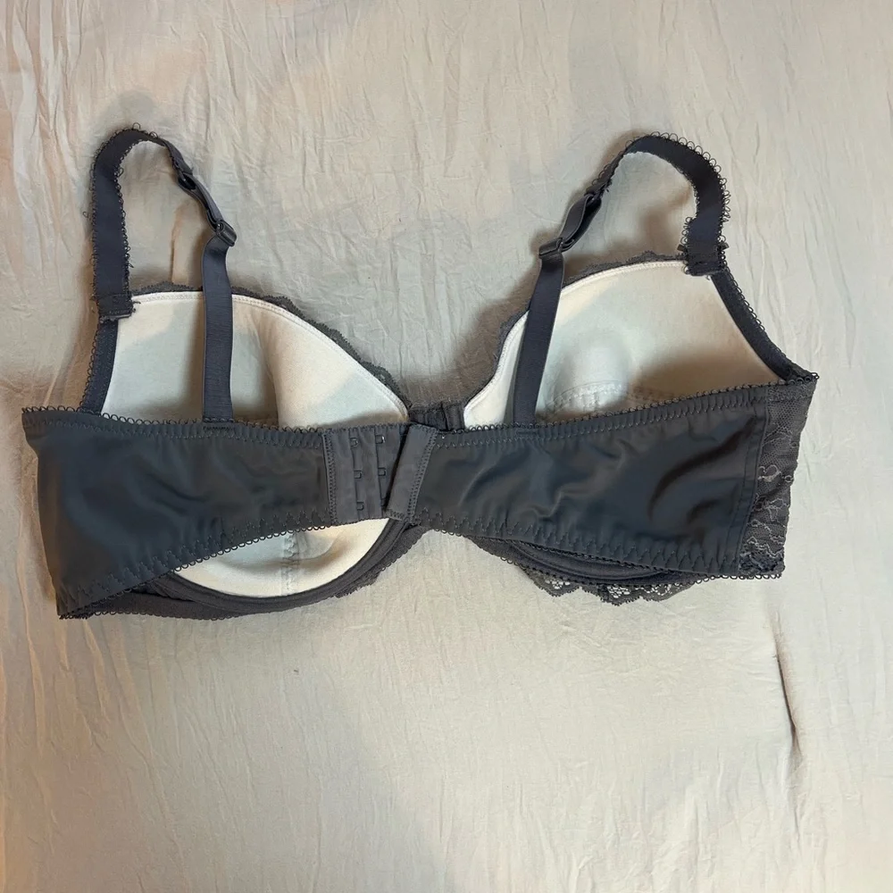 Frederick's of Hollywood Lace Underwire Bra - Black‎